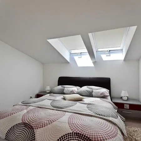 House With Sea View And Bbq Grill Holiday home Medulin